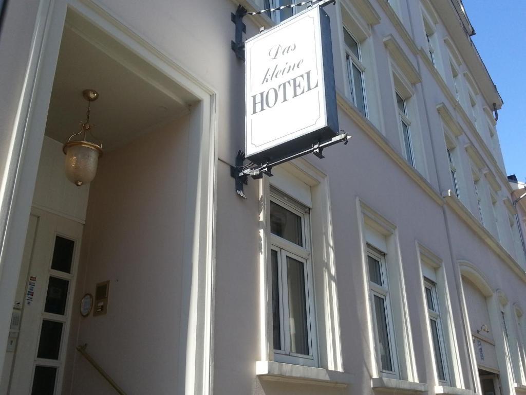 Das Kleine Hotel In Ruhiger Stadtlage Wiesbaden Exterior photo